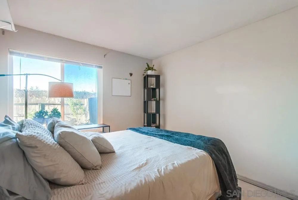1030 E Washington Unit 116