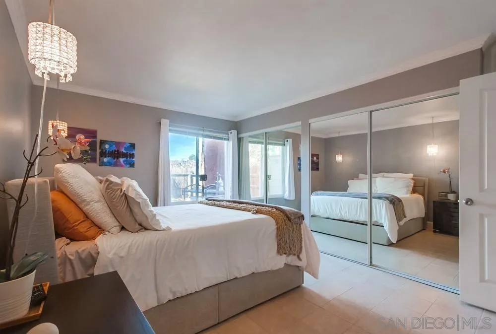 1030 E Washington Unit 116