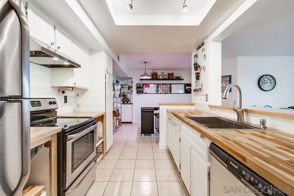 1030 E Washington Unit 116