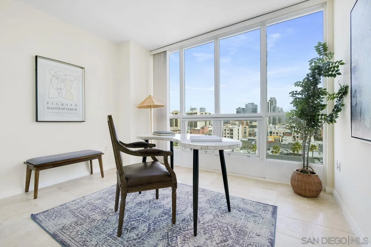 510 1st Ave Unit 902
