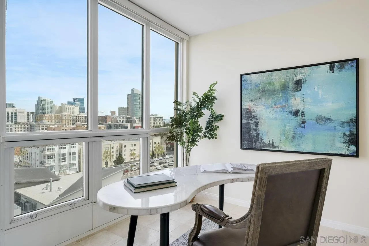 510 1st Ave Unit 902