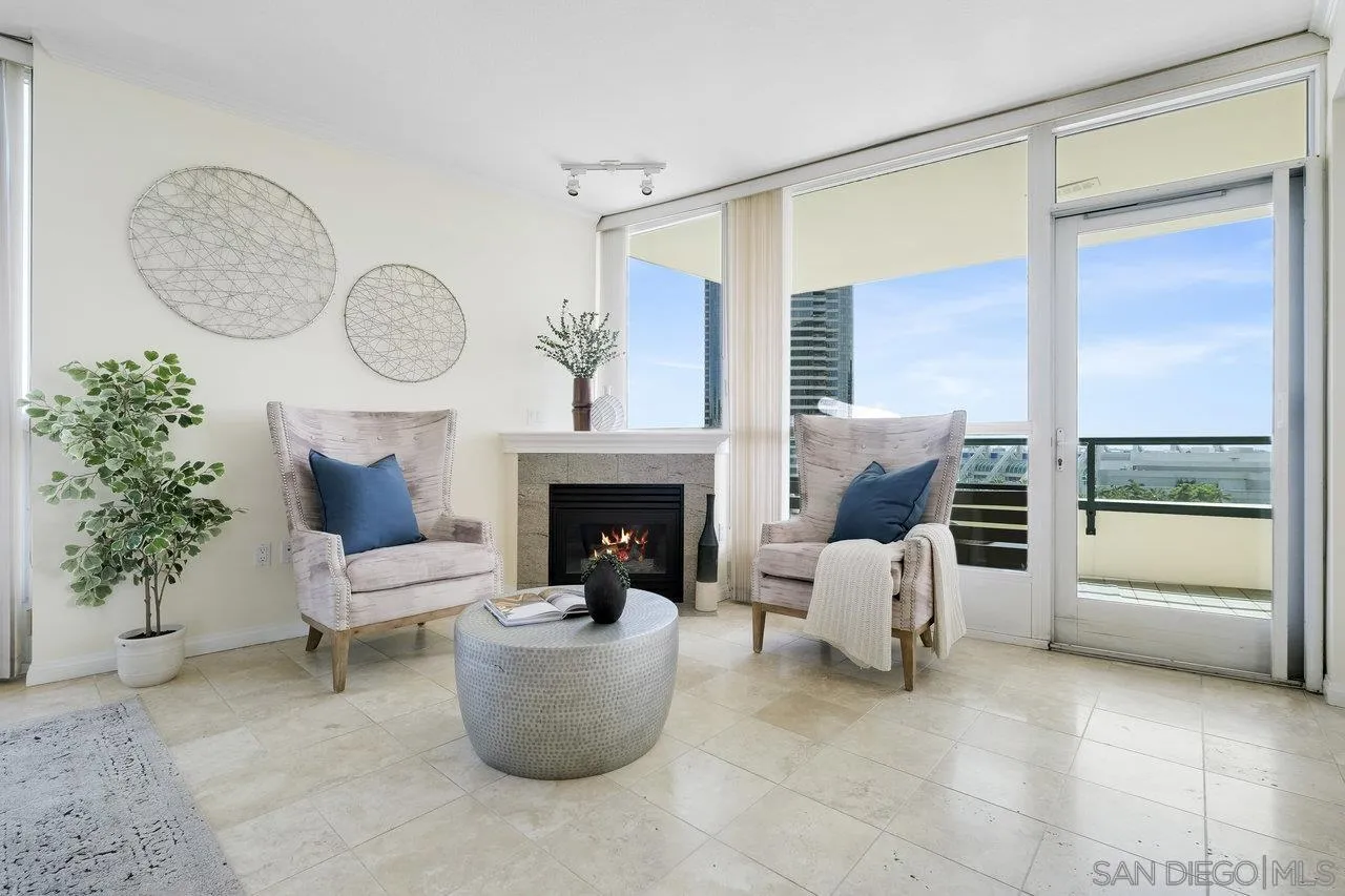 510 1st Ave Unit 902