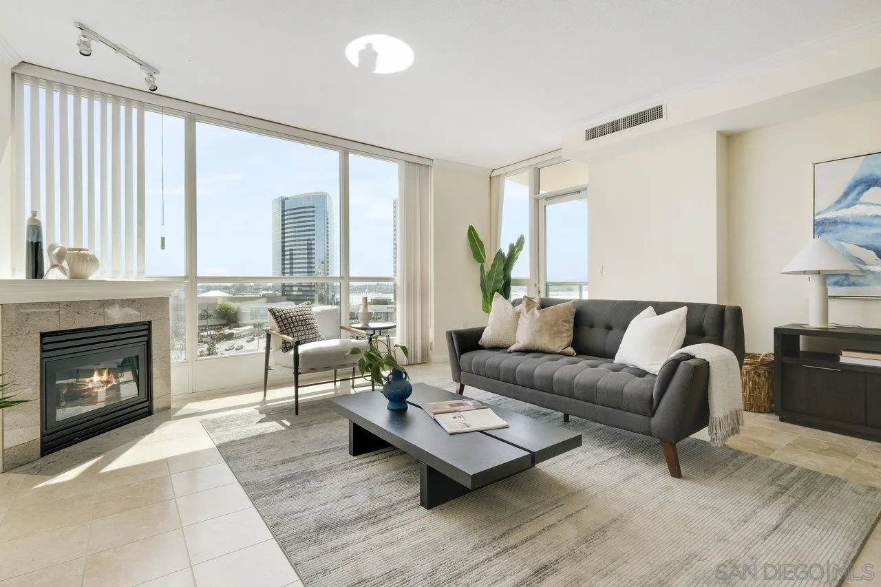 510 1st Ave Unit 902