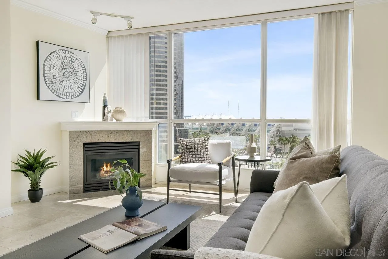 510 1st Ave Unit 902