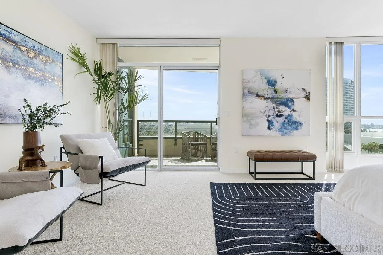 510 1st Ave Unit 902