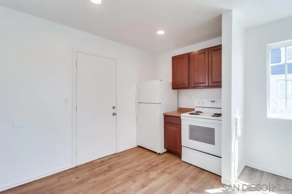 3707-21 Euclid Ave