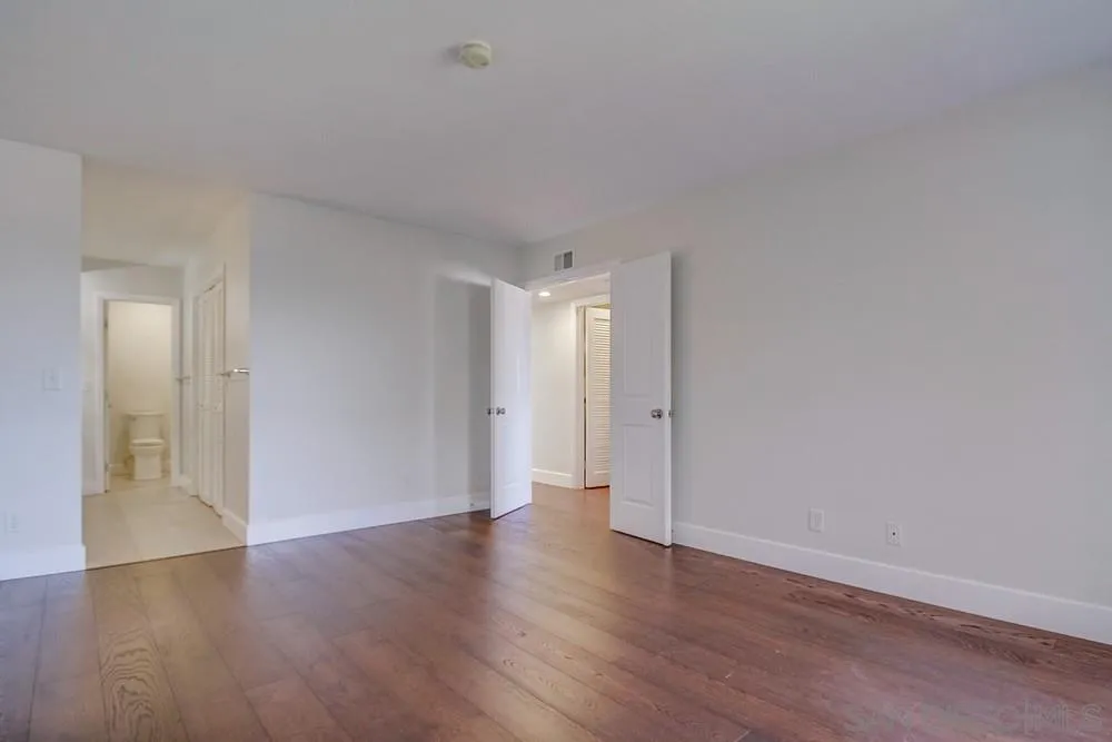 370 Rosecrans Unit 305