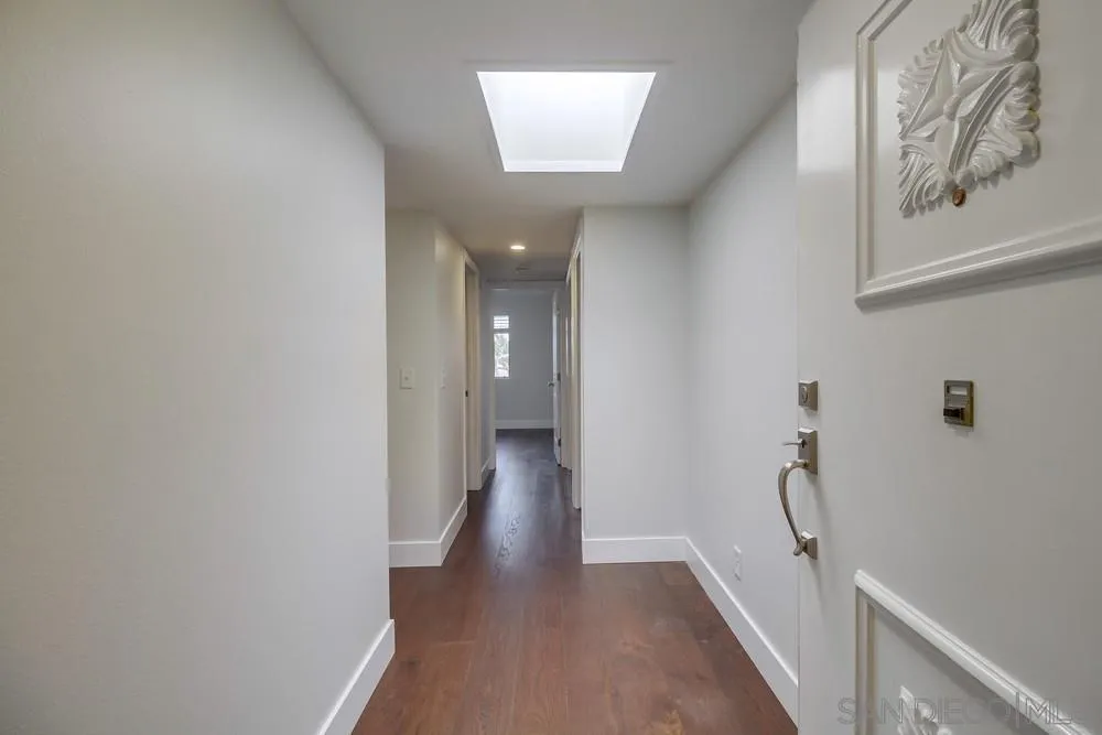 370 Rosecrans Unit 305