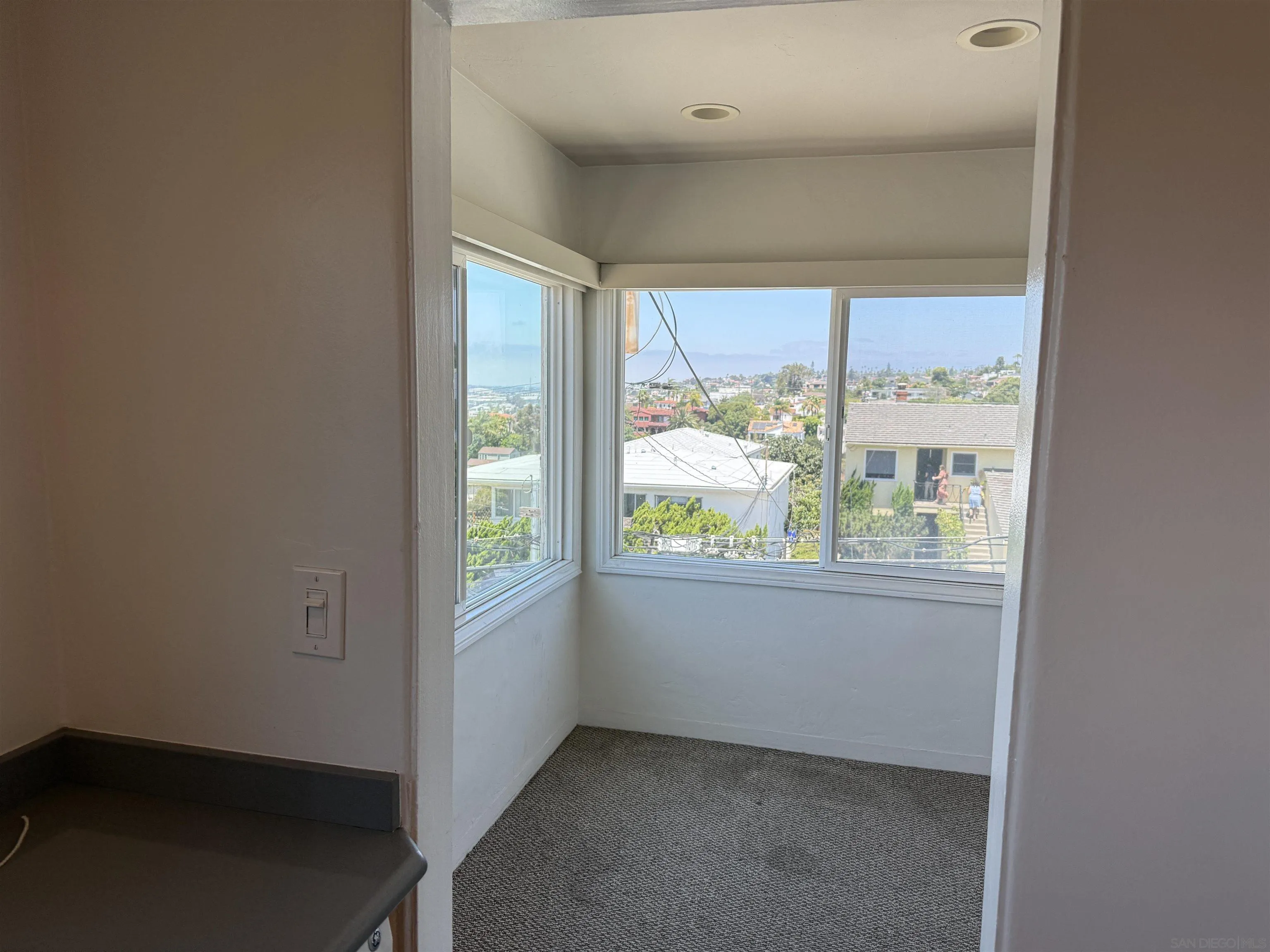 1121 W. Redwood