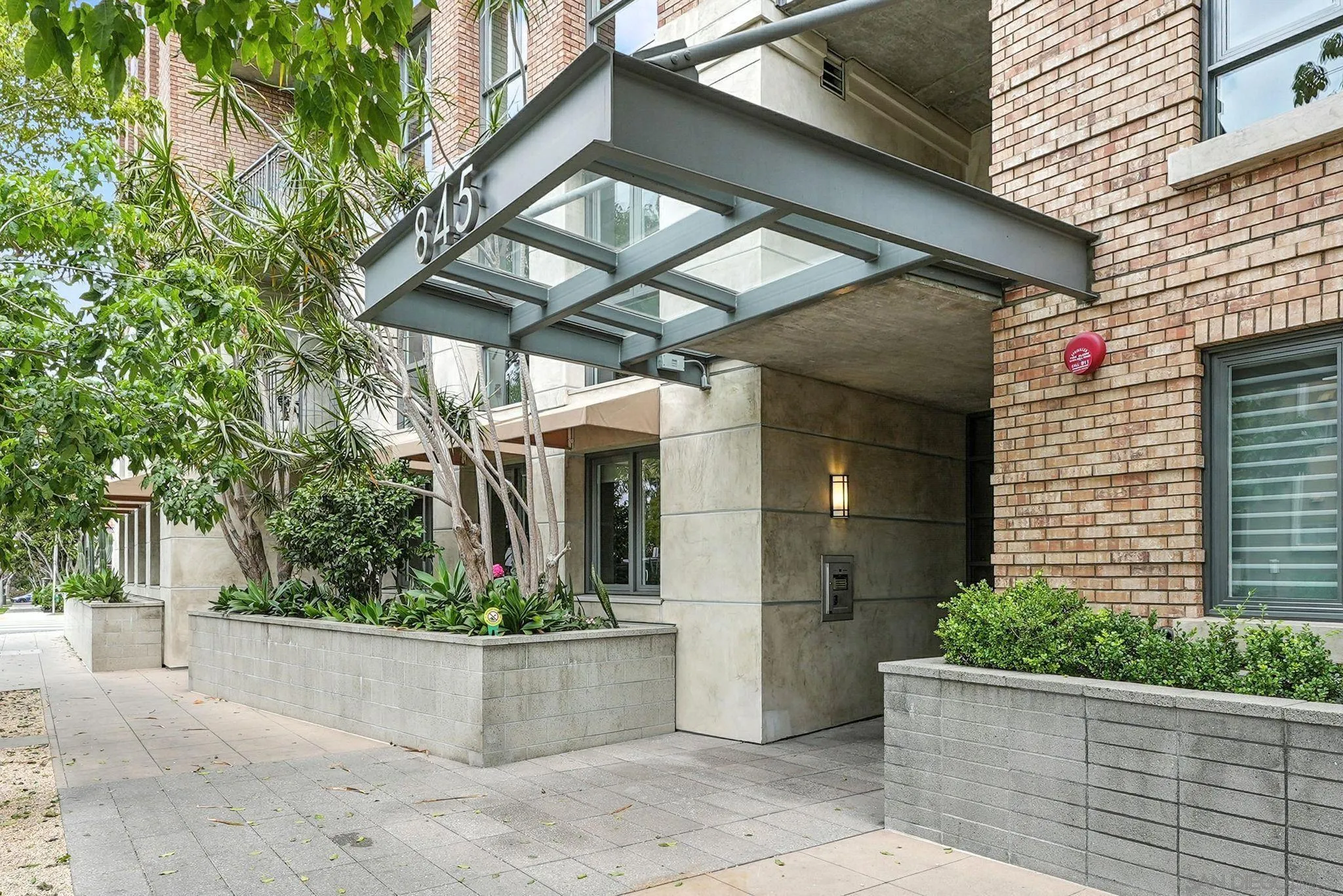 845 Fort Stockton Unit 308