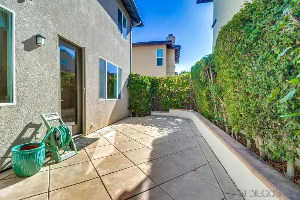 17020 New Rochelle Way, San Diego