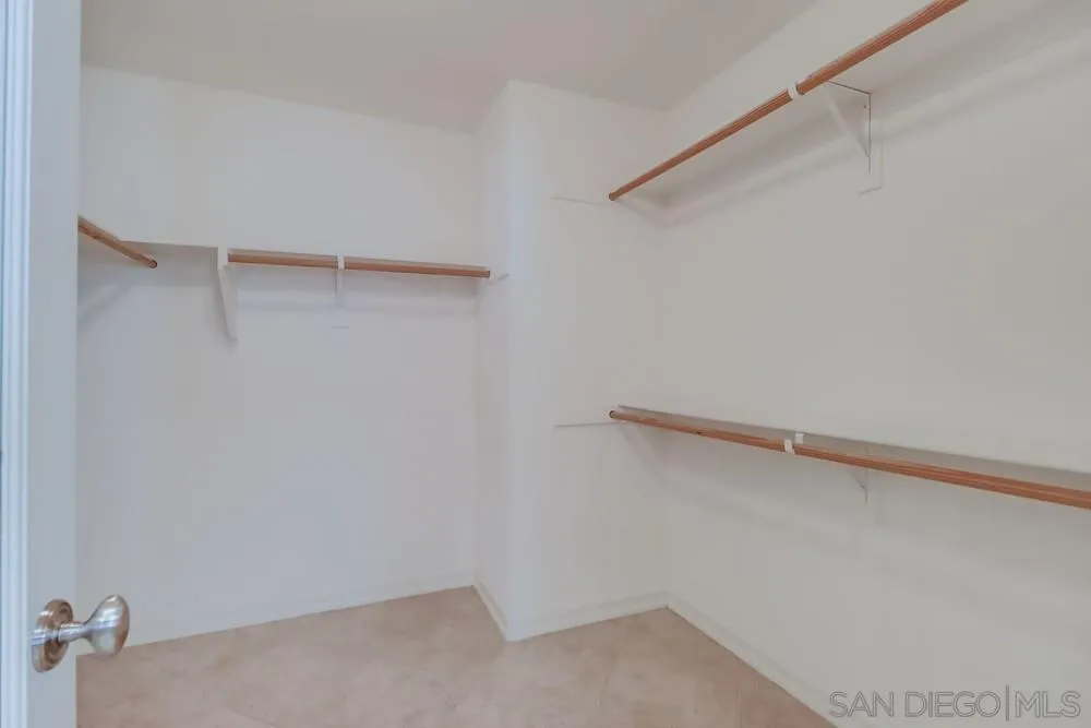 17020 New Rochelle Way, San Diego