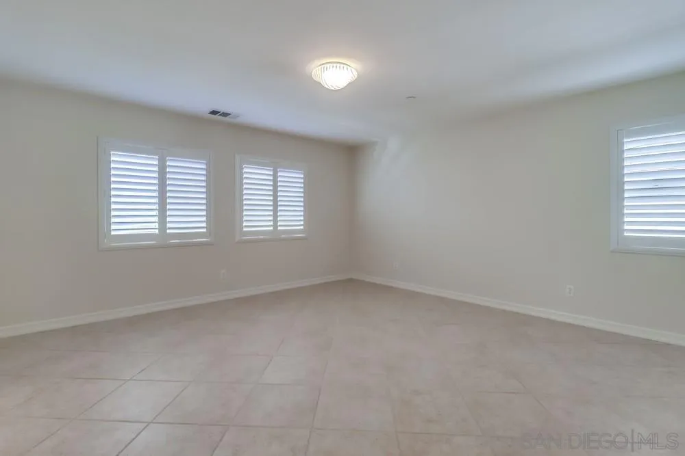 17020 New Rochelle Way, San Diego