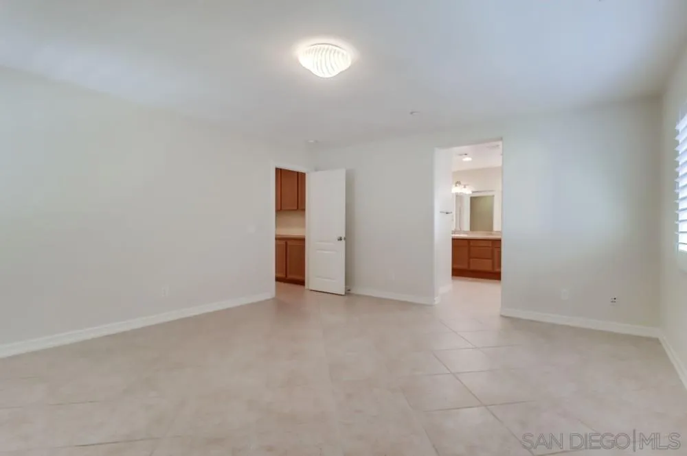 17020 New Rochelle Way, San Diego