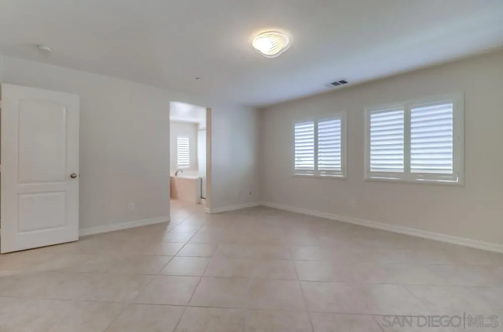 17020 New Rochelle Way, San Diego