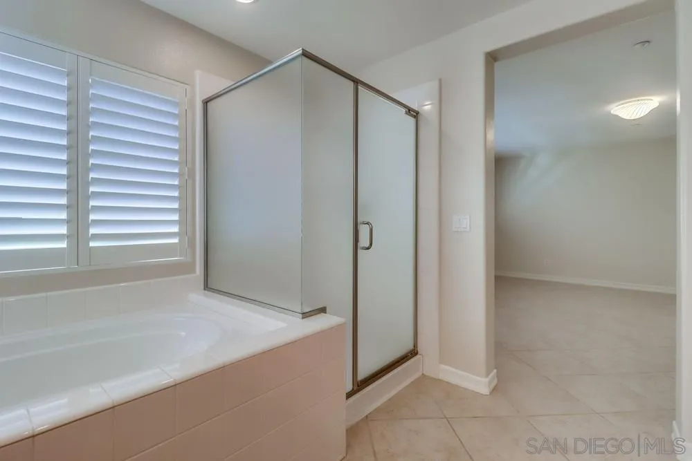 17020 New Rochelle Way, San Diego