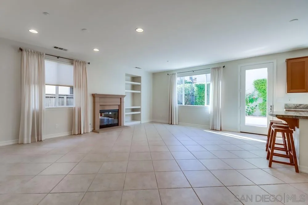17020 New Rochelle Way, San Diego