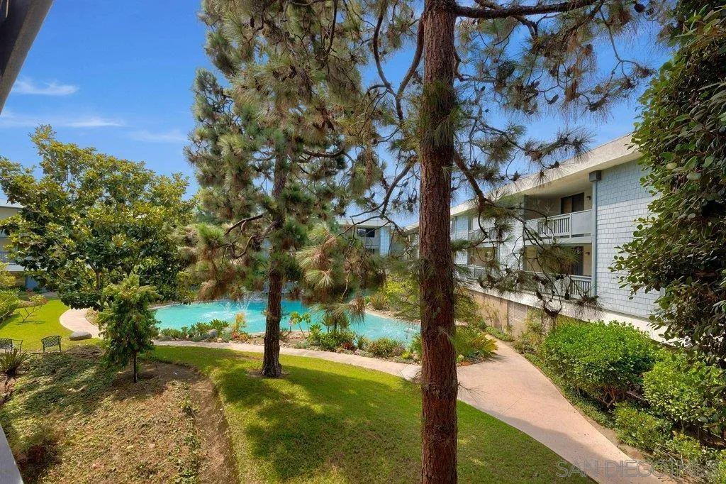 3098 Rue D'orleans Unit 226