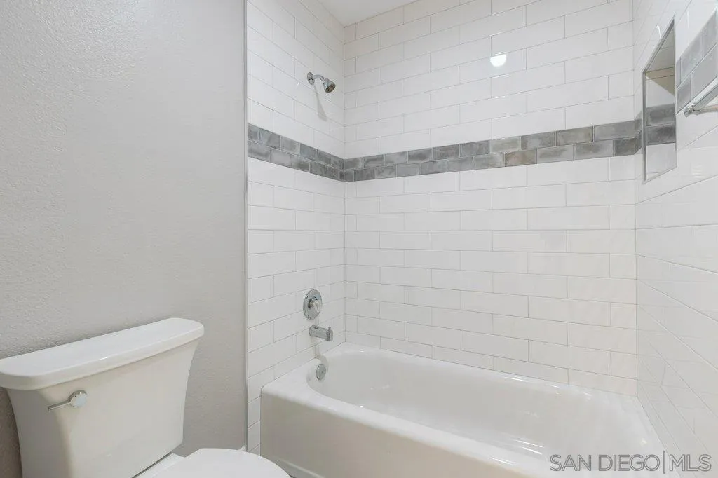 3098 Rue D'orleans Unit 226