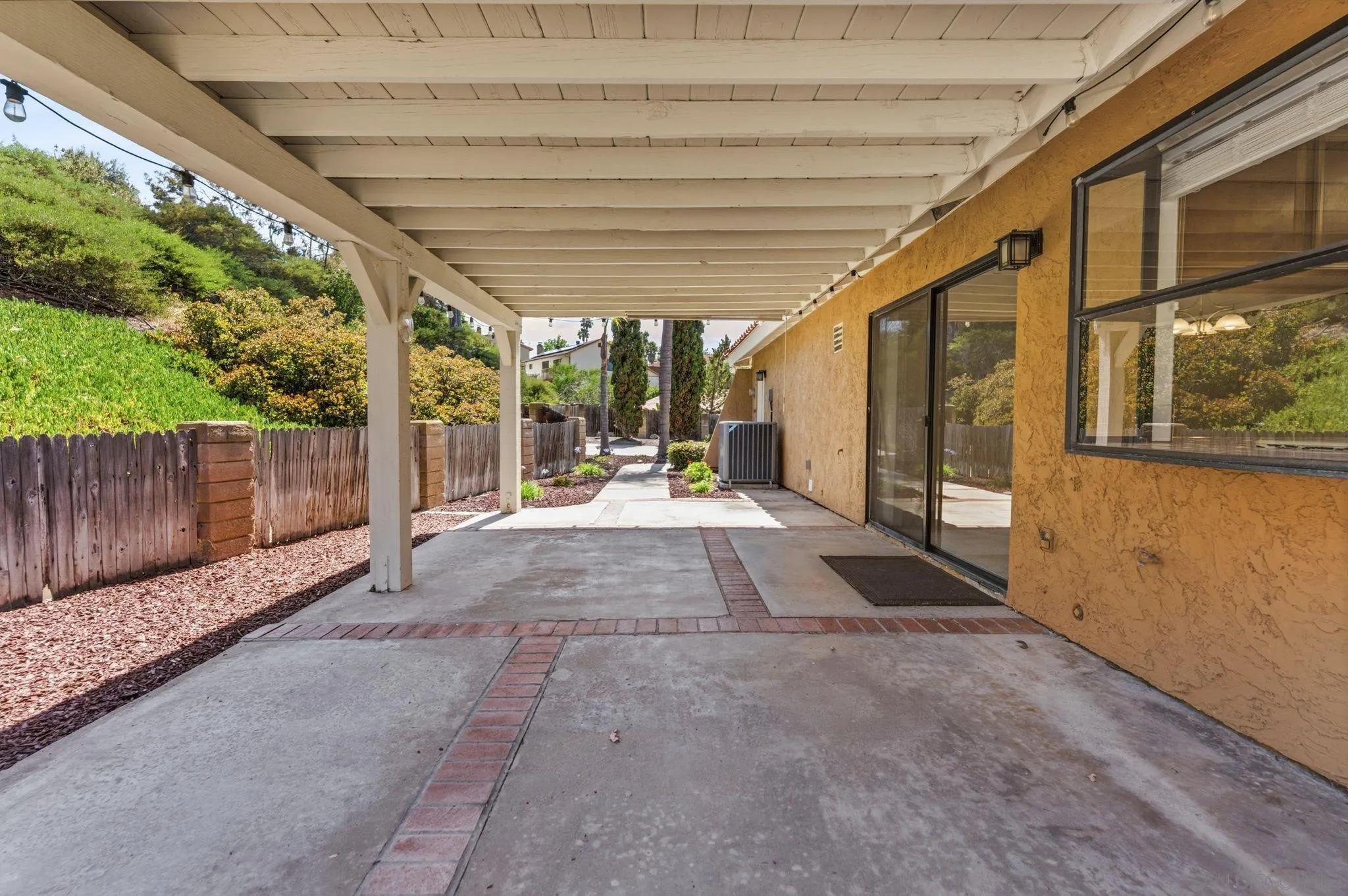 1330 Ridgeview Way