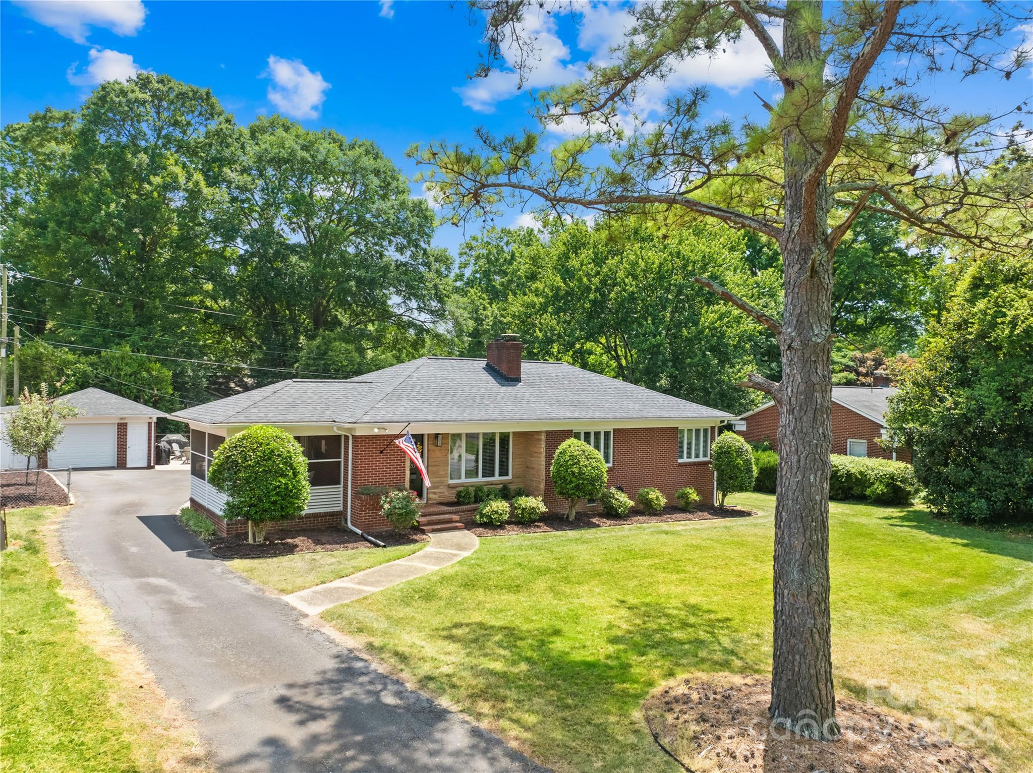 1320 Drexmore Avenue