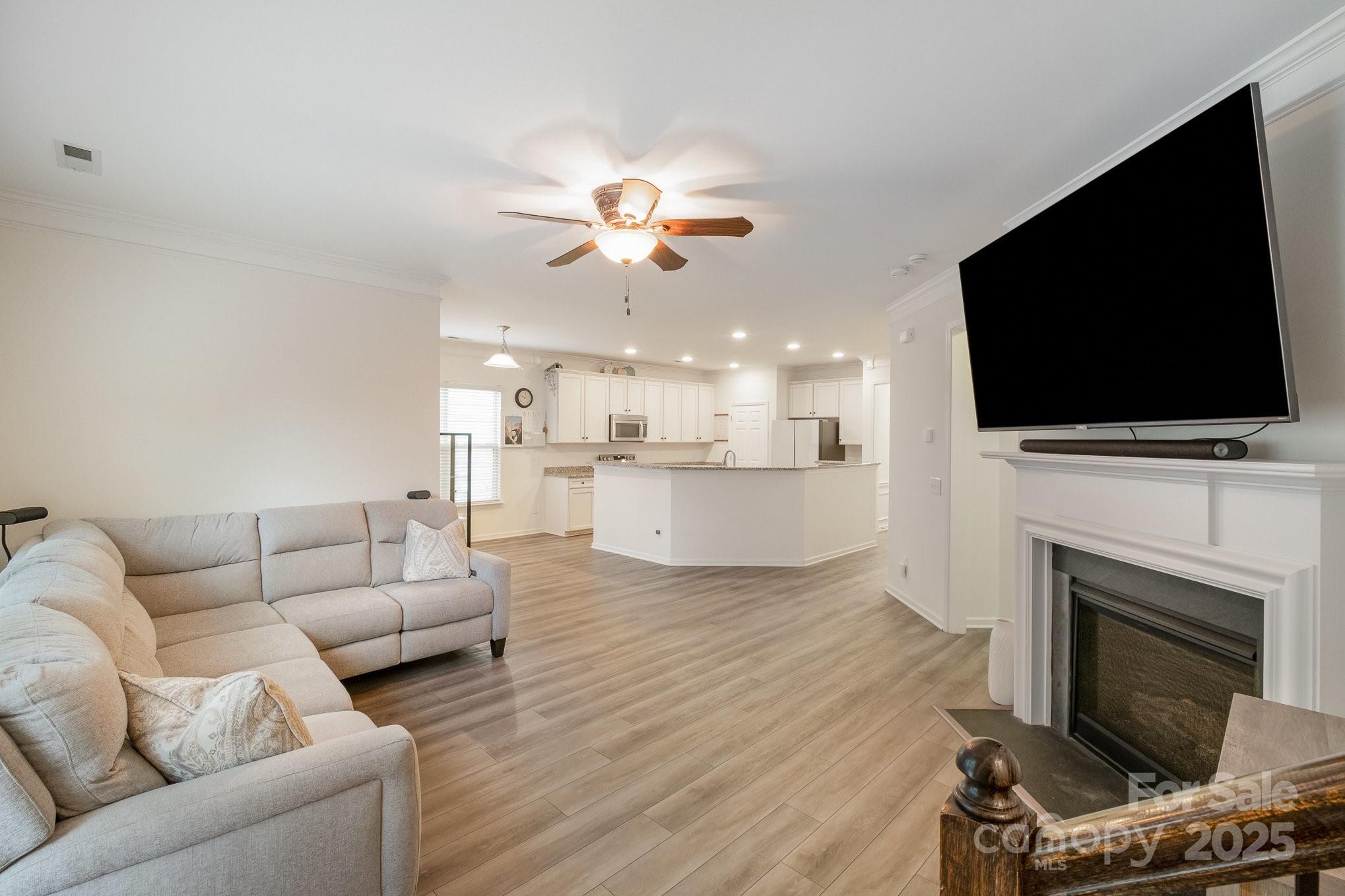 15324 Colonial Park Drive