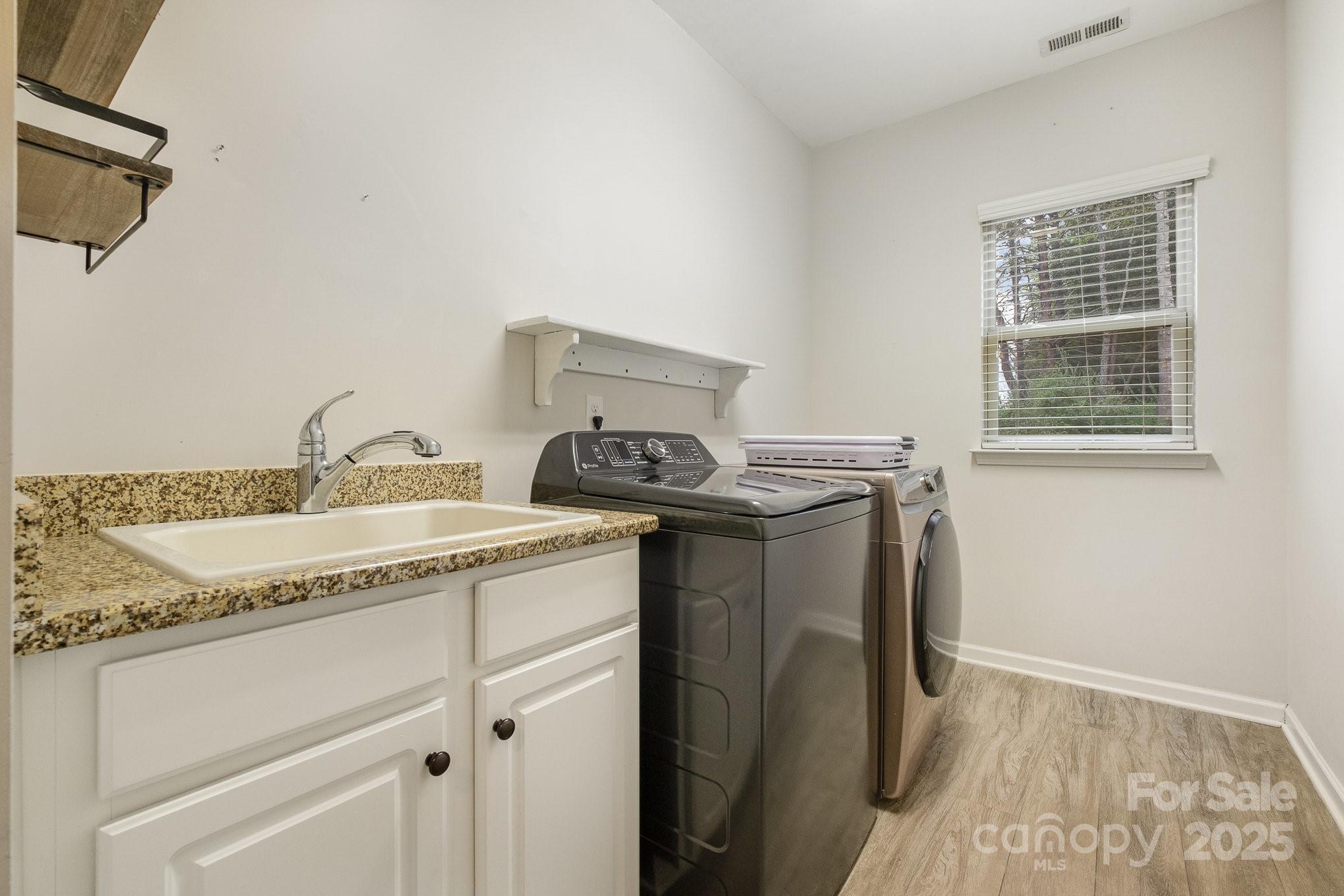 15324 Colonial Park Drive