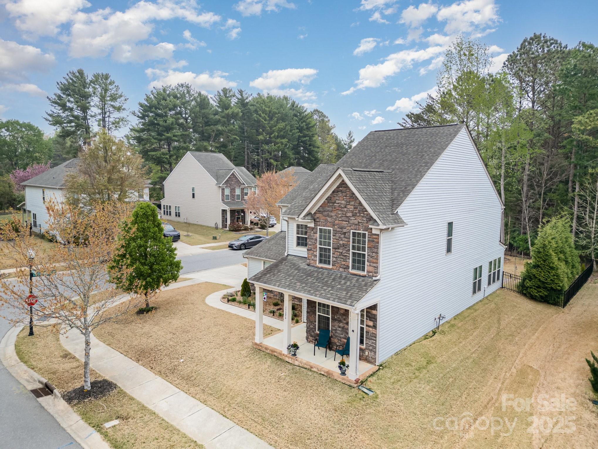 15324 Colonial Park Drive