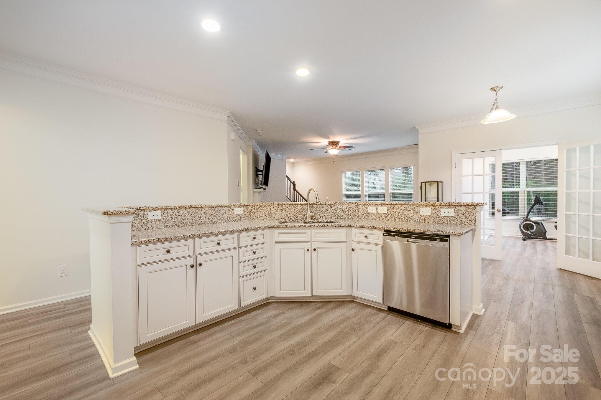 15324 Colonial Park Drive