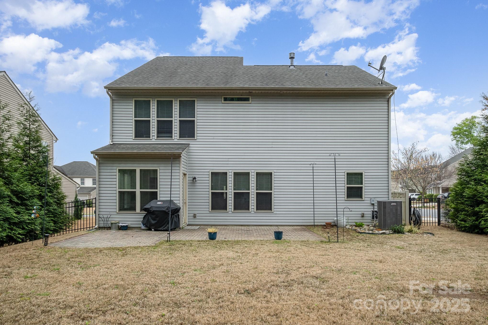 15324 Colonial Park Drive