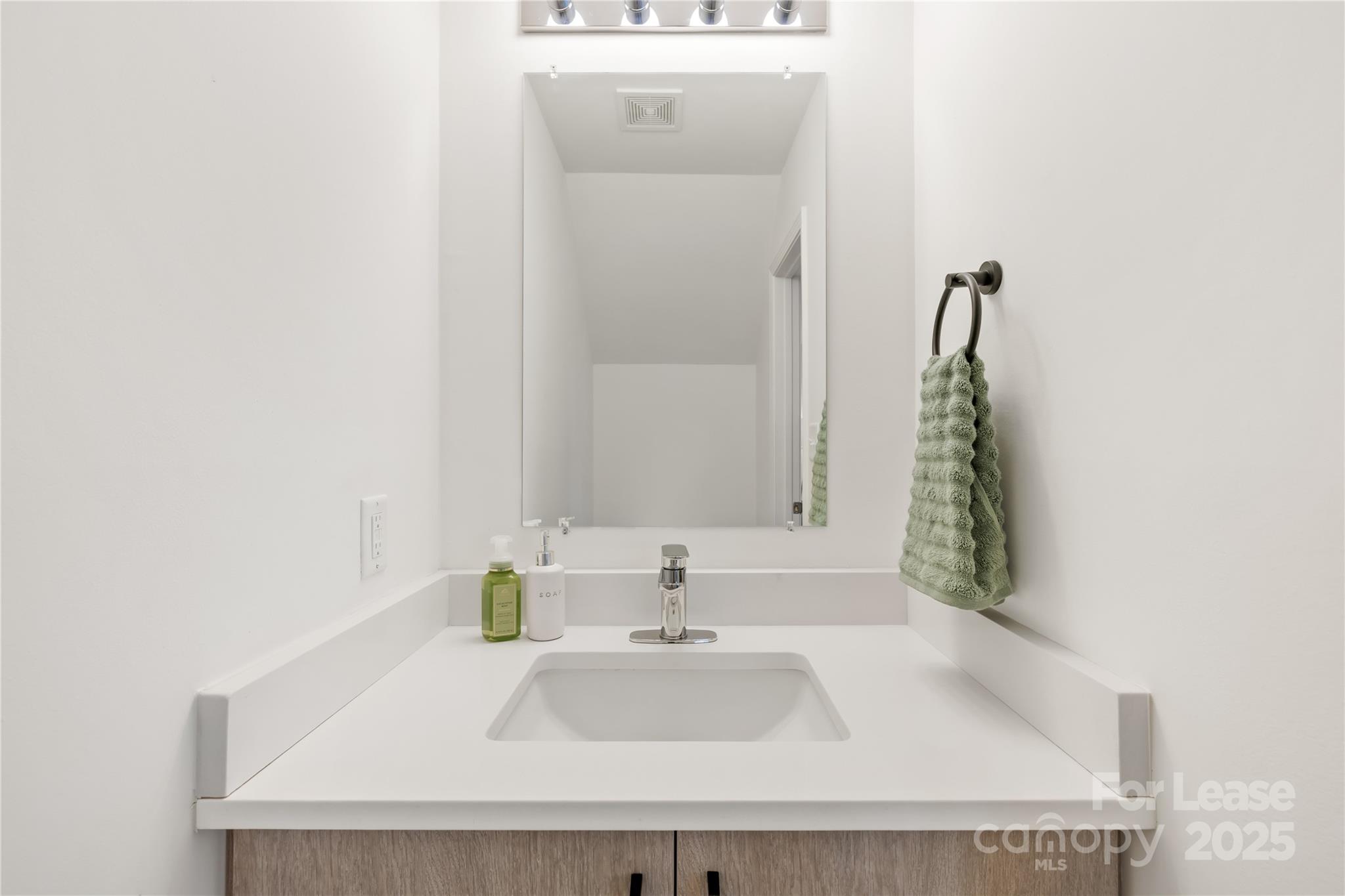 1535 Briar Creek Road Unit: APT A