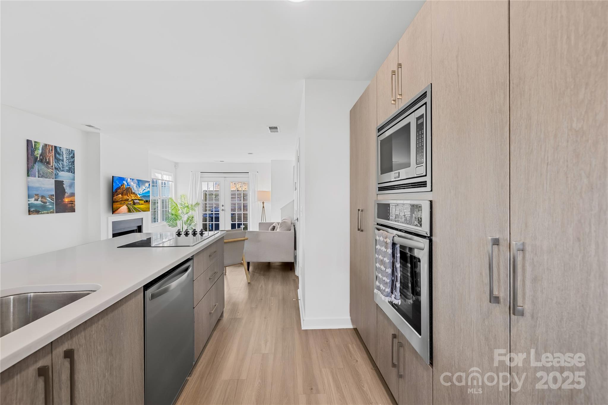1535 Briar Creek Road Unit: APT A