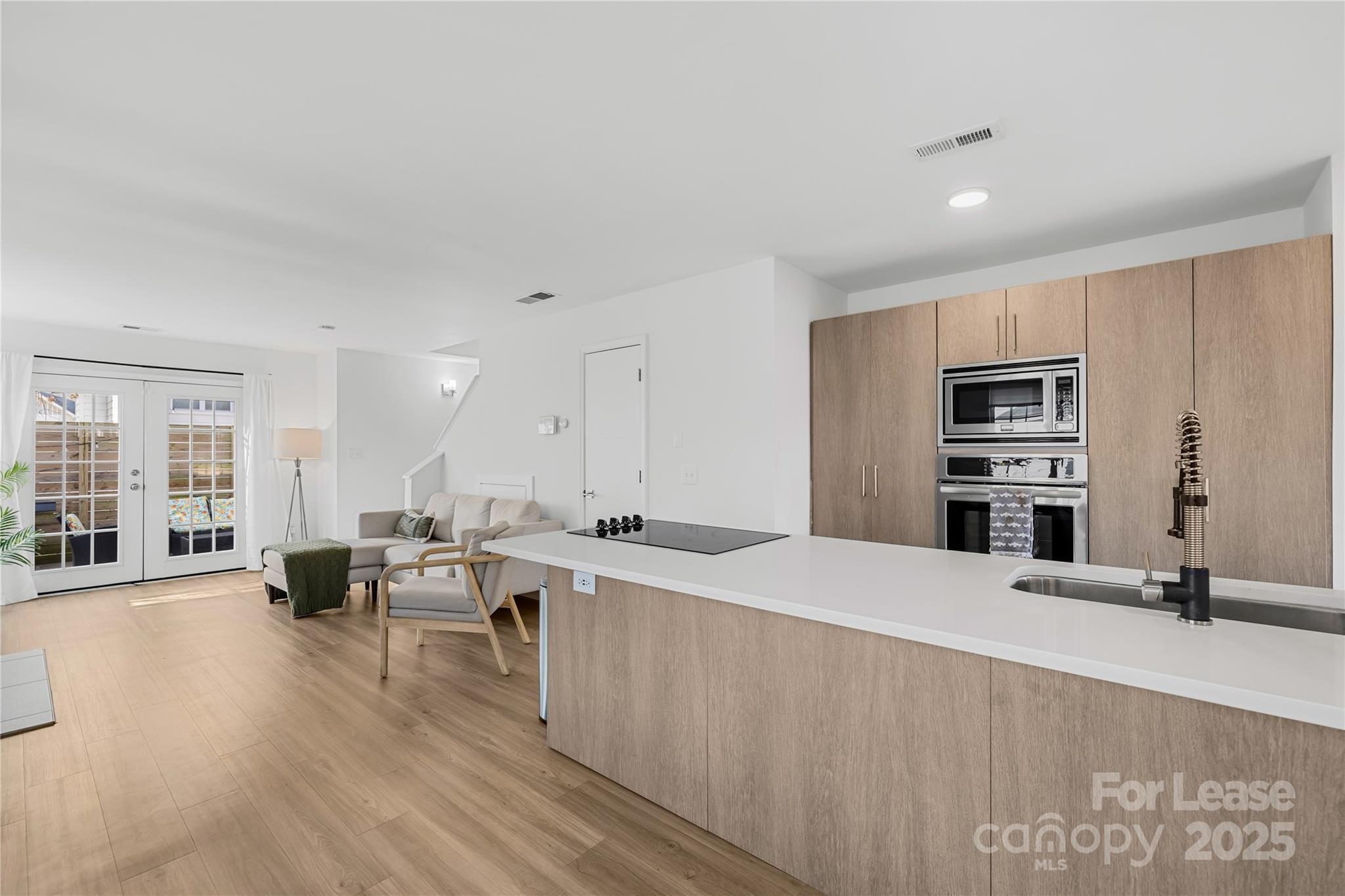 1535 Briar Creek Road Unit: APT A