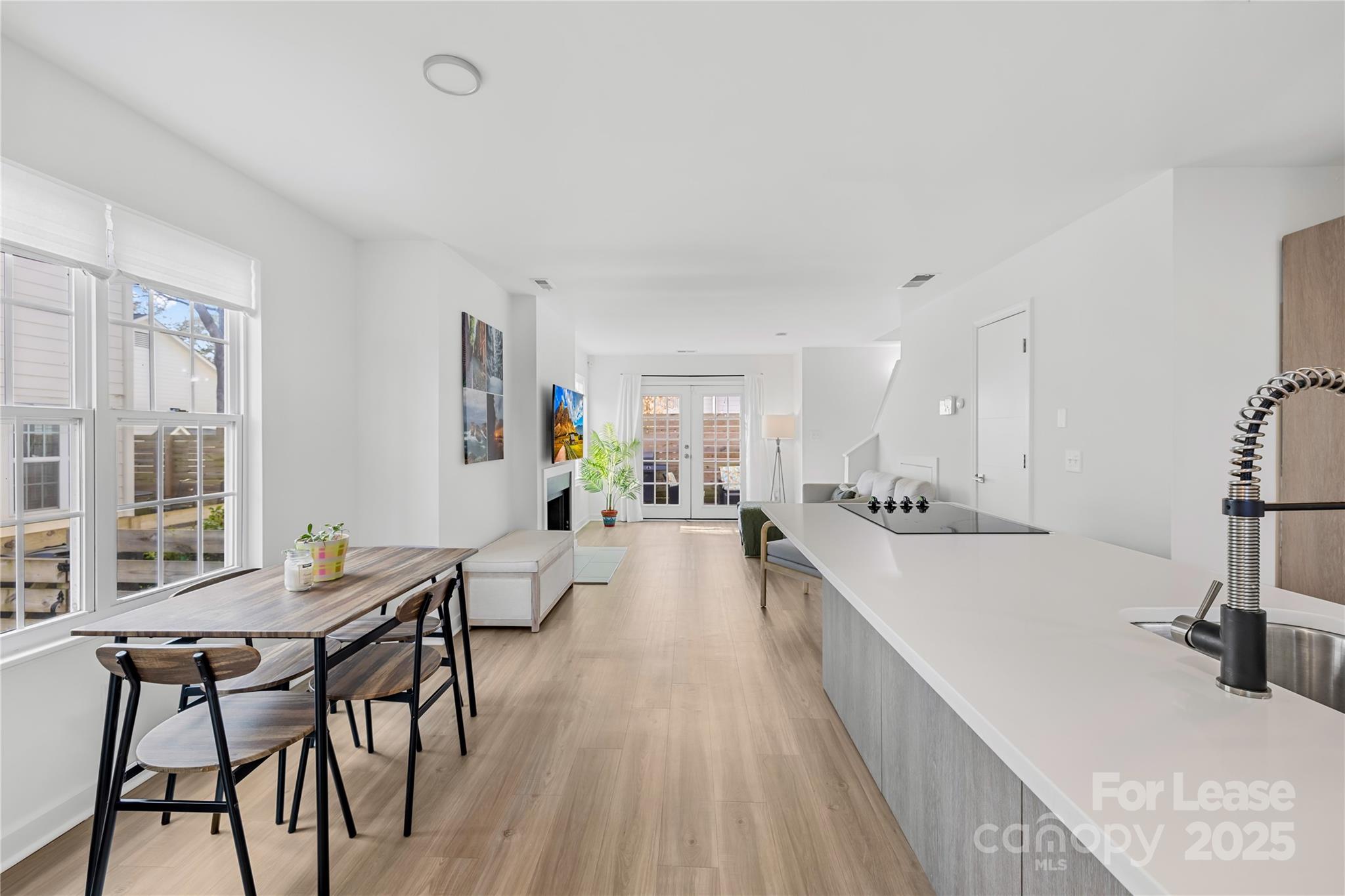 1535 Briar Creek Road Unit: APT A