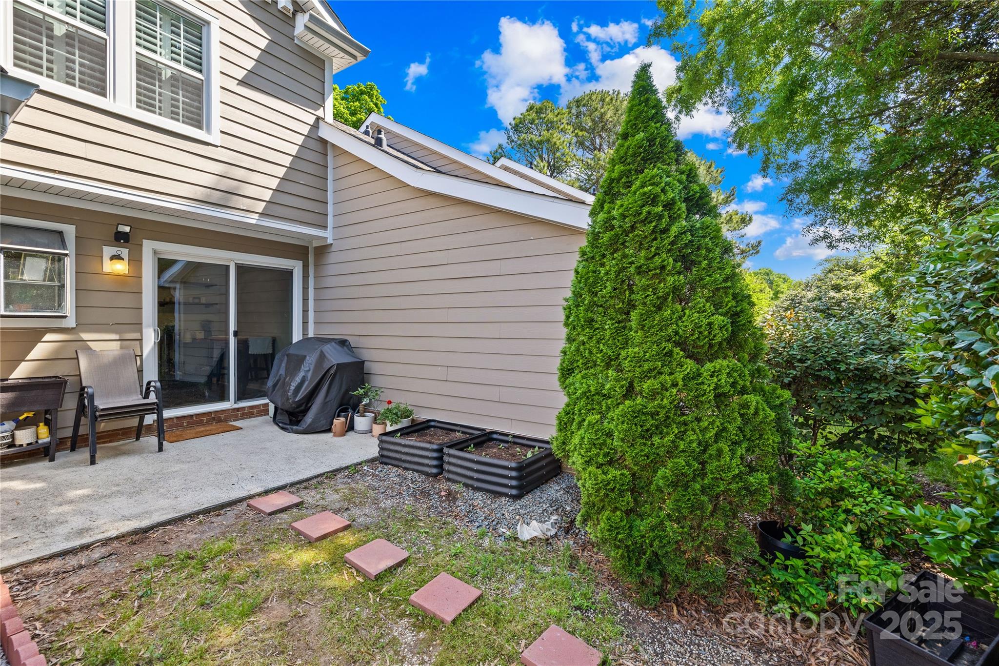 9214 N Vicksburg Park Court