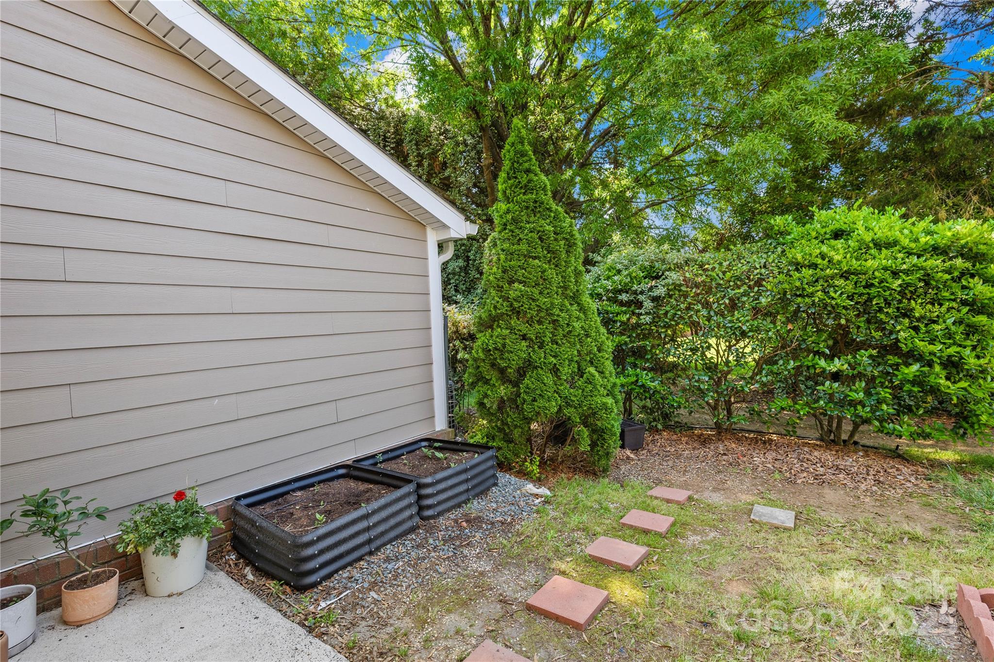 9214 N Vicksburg Park Court