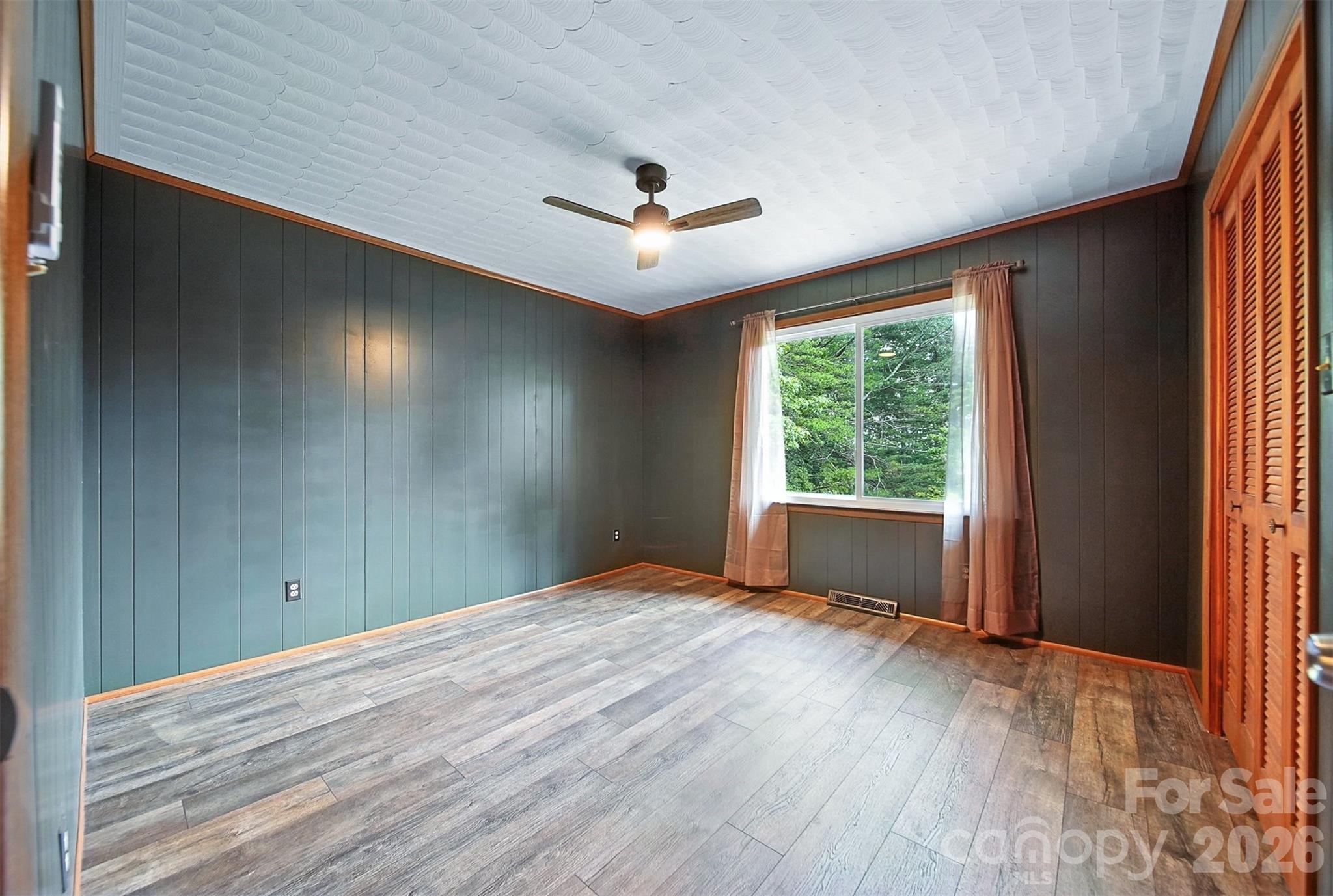 4967 Sugar Loaf Road