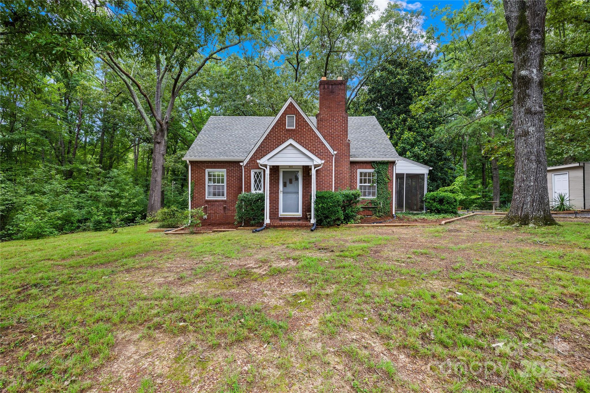 390 Park Road