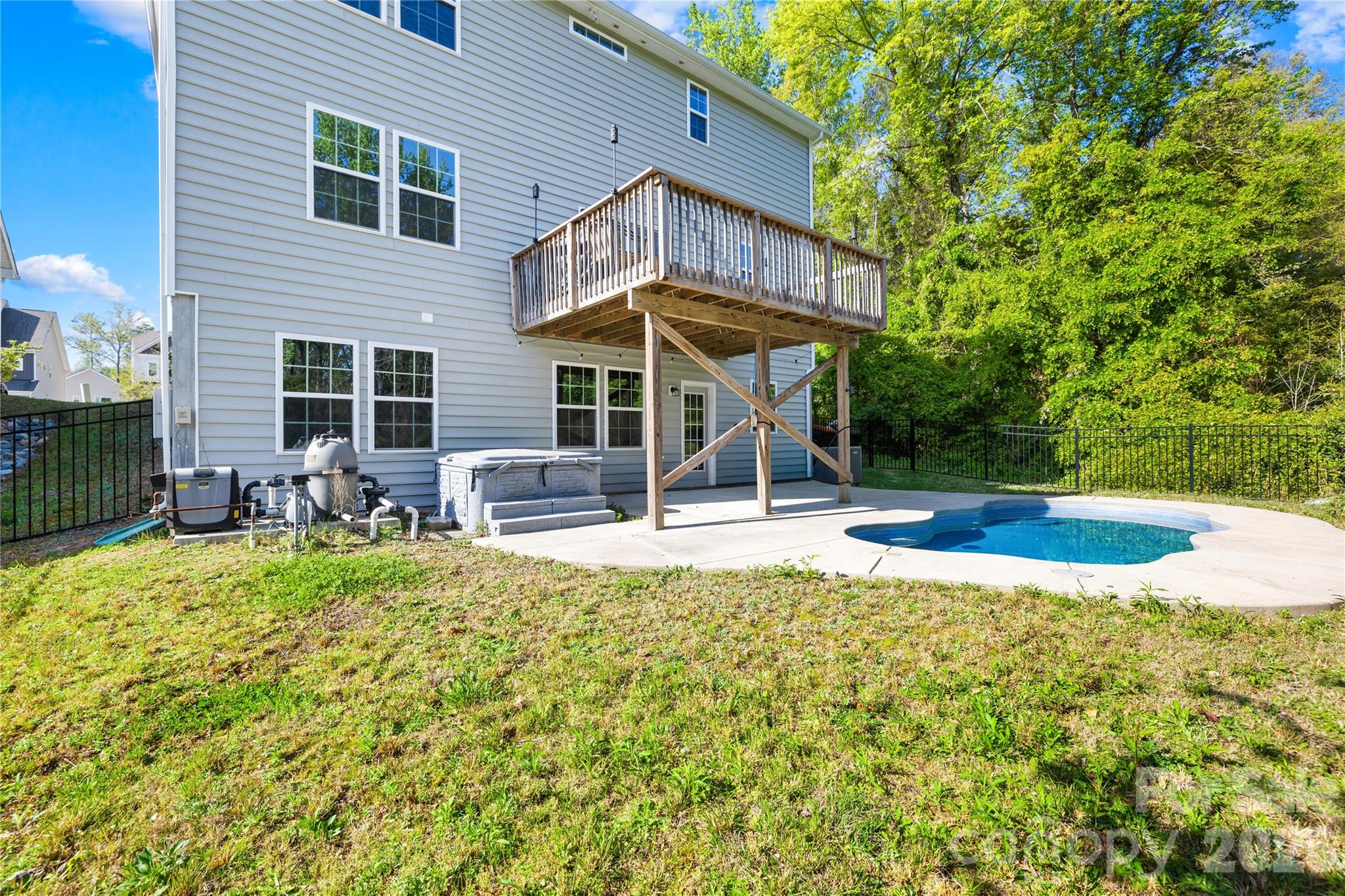 1072 Willow Bend Drive