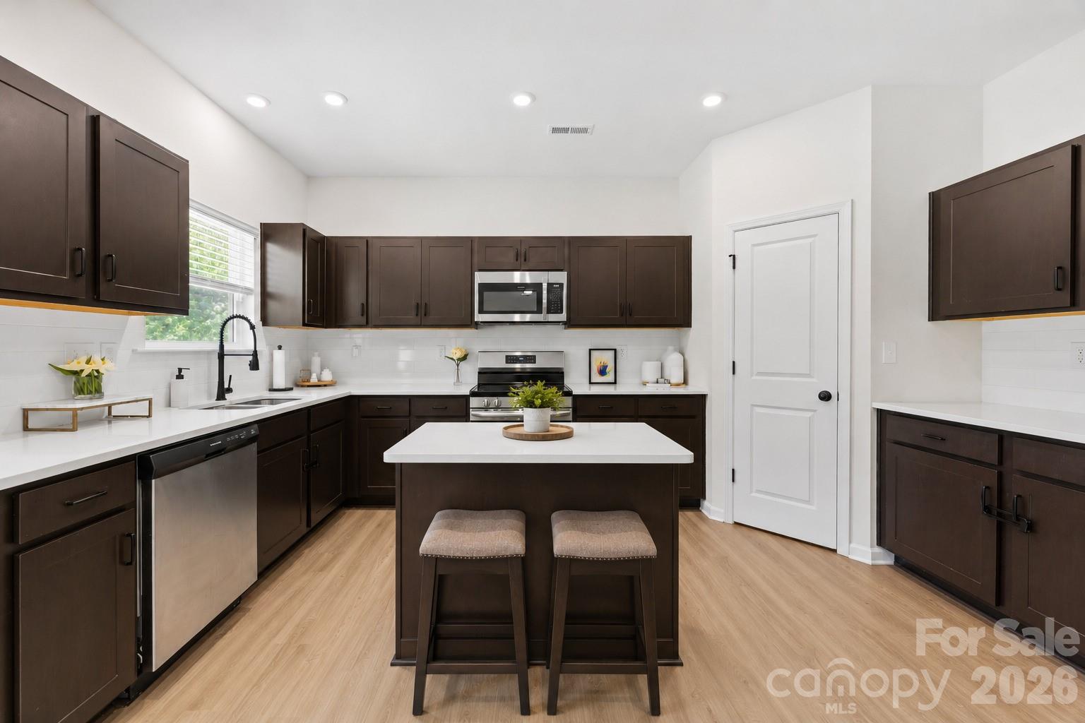 6230 Gala Lane