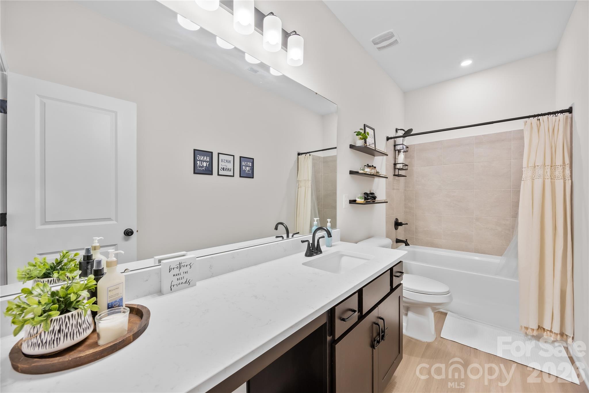 6230 Gala Lane