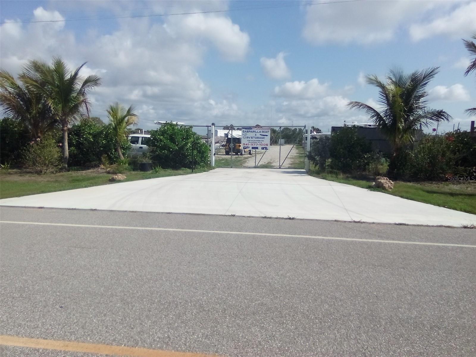 102 HARNESS RD