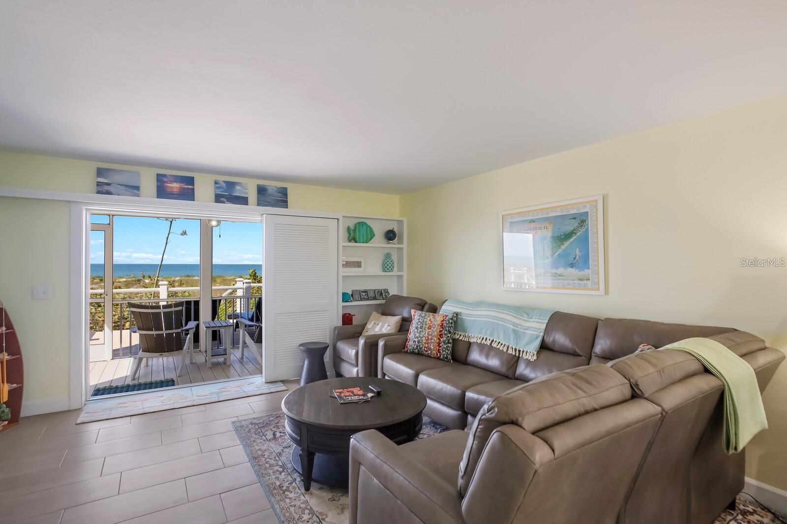 460 GULF BLVD #4