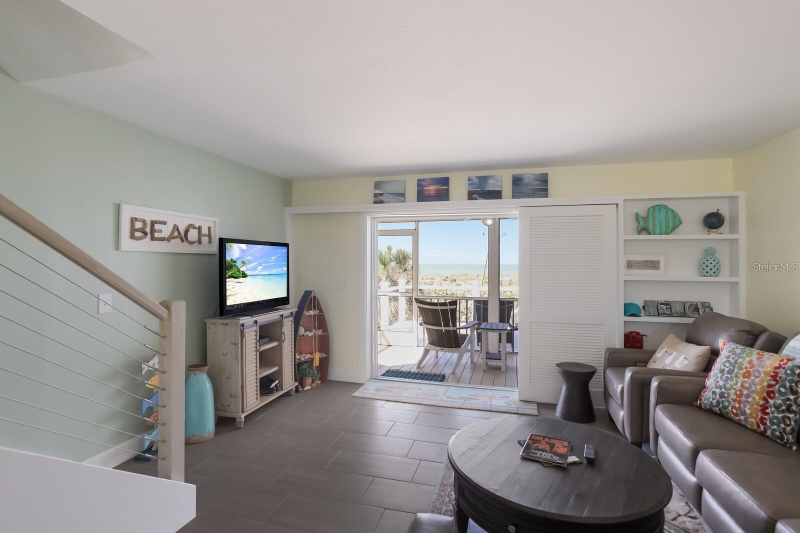 460 GULF BLVD #4