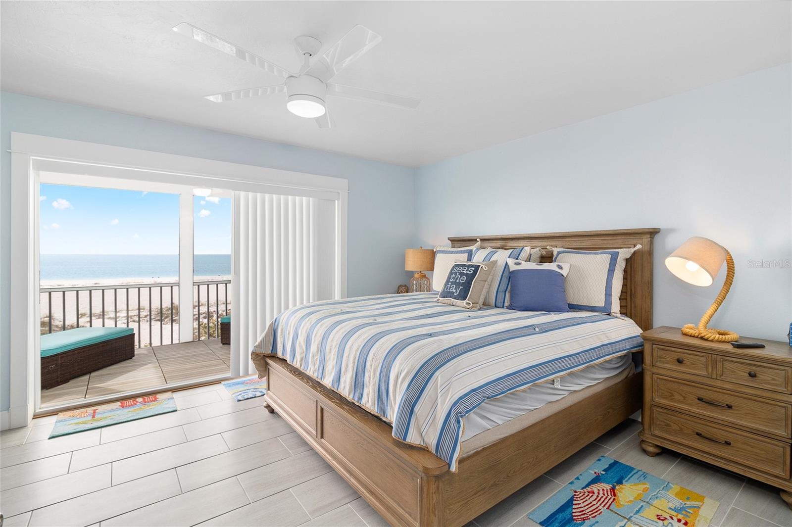 460 GULF BLVD #4