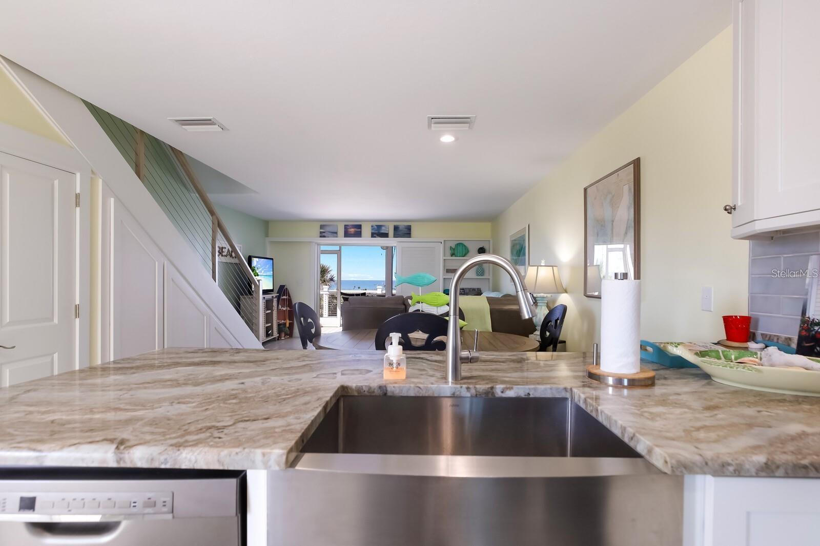 460 GULF BLVD #4