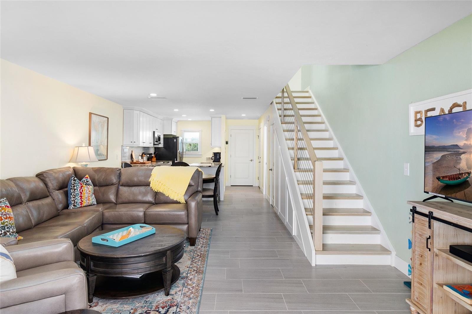 460 GULF BLVD #4
