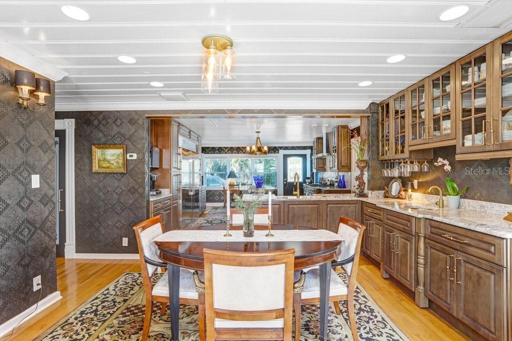 8407 INTERBAY BLVD