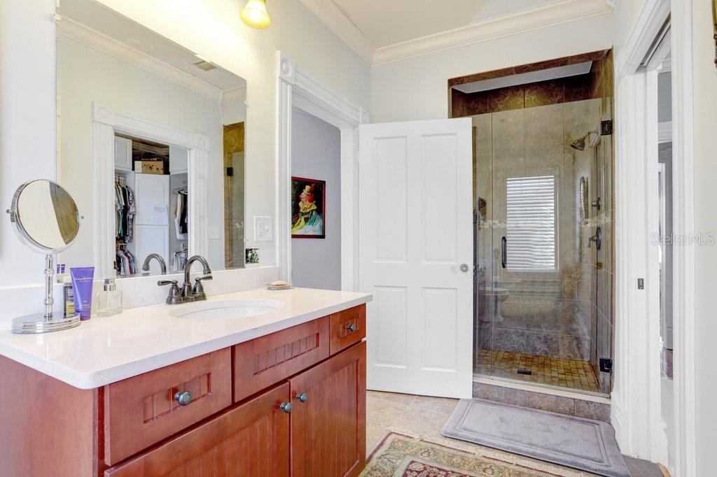 8407 INTERBAY BLVD