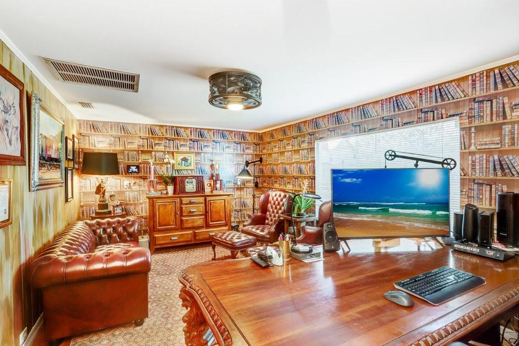 8407 INTERBAY BLVD